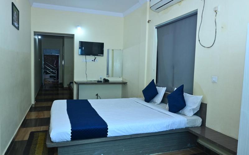 Hotel The Finch Purî Extérieur photo